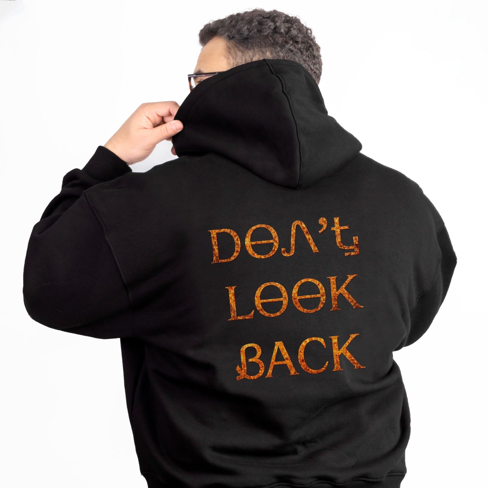 ARC Hoodie Box – DTF Print – لوحة لا تلتفت خلفك